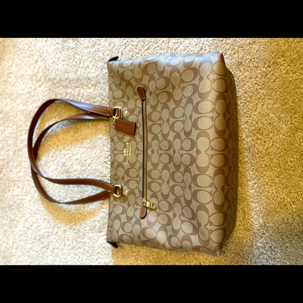 Women’s Coach Purse